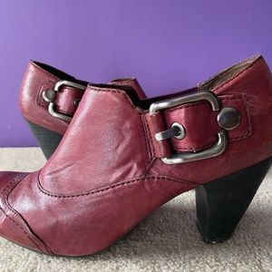 Size 10 ankle boots in dark cranberry from Nicole.